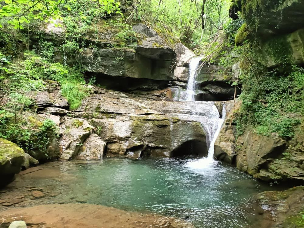 Il Cigno Bianco e le Cascate del Carigiola
